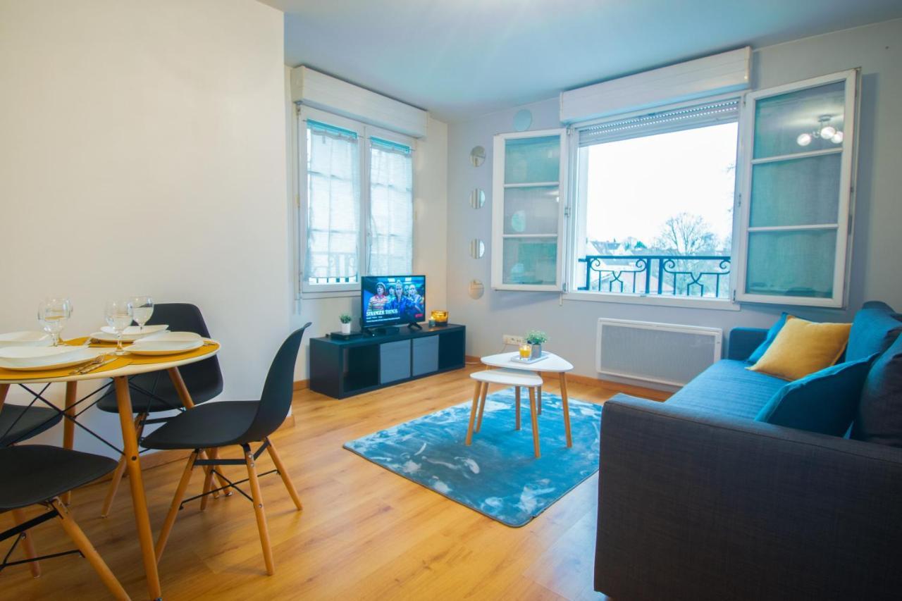 Le Retro Chic - T2 Haut Standing Au Coeur De Corbeil - 48 M2 Apartment Bagian luar foto