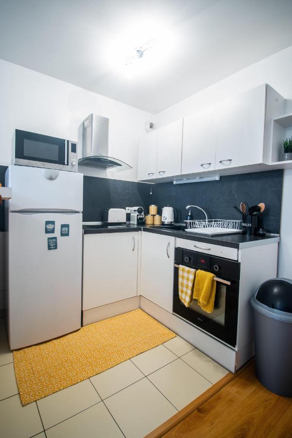 Le Retro Chic - T2 Haut Standing Au Coeur De Corbeil - 48 M2 Apartment Bagian luar foto