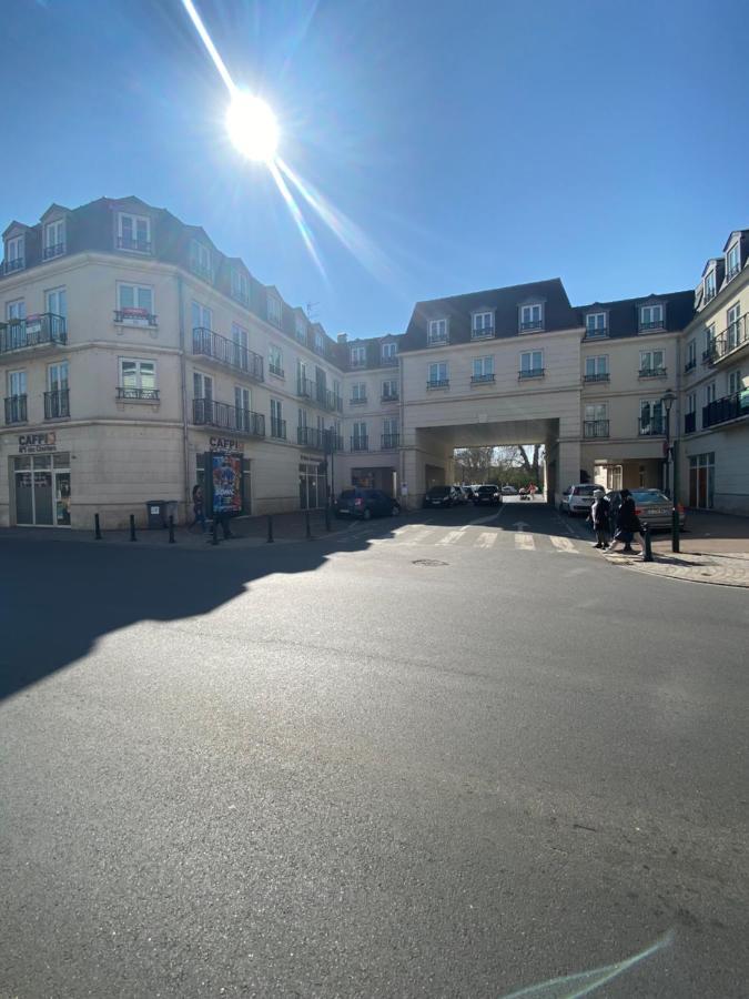 Le Retro Chic - T2 Haut Standing Au Coeur De Corbeil - 48 M2 Apartment Bagian luar foto